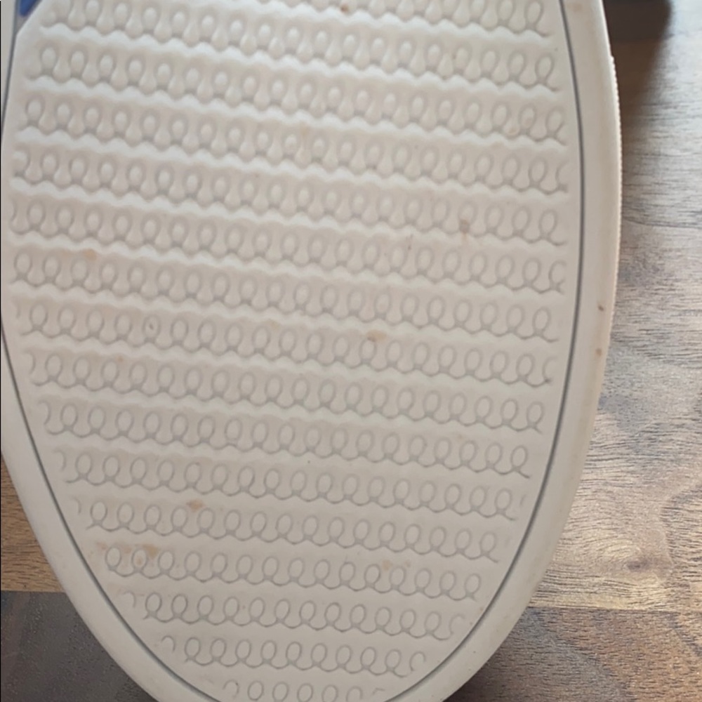 SOLD - Rothy’s Rainbow Sneakers, 8.5, NIB - Picture 6 of 7
